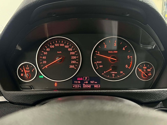 BMW 320 17 of 19