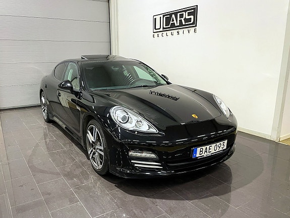 Porsche Panamera 4