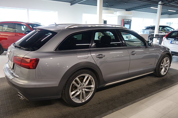 Audi A6 allroad 3 of 5