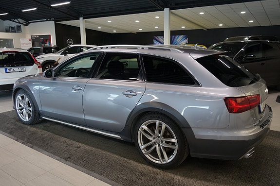 Audi A6 allroad 4 of 5