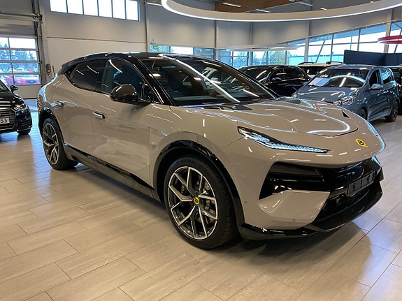 Lotus Eletre 3 of 17