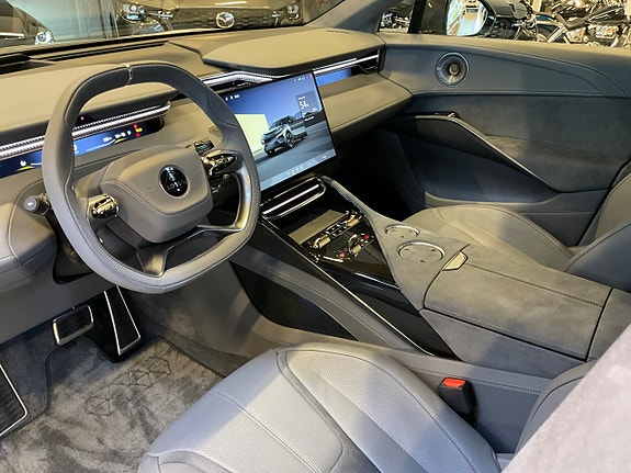 Lotus Eletre 15 of 17