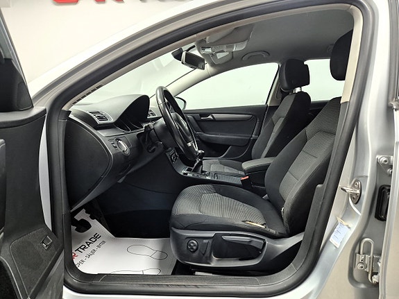 Volkswagen Passat 9 of 22