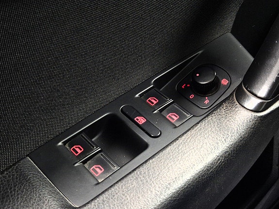 Volkswagen Passat 10 of 22