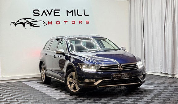 Volkswagen Passat Alltrack 2 of 5