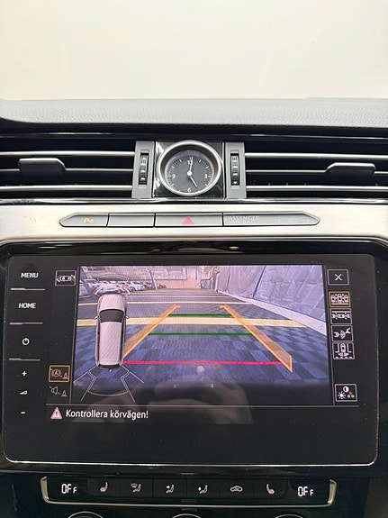Volkswagen Passat Alltrack 14 of 14