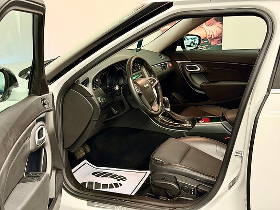 Saab 9-5 7 of 12