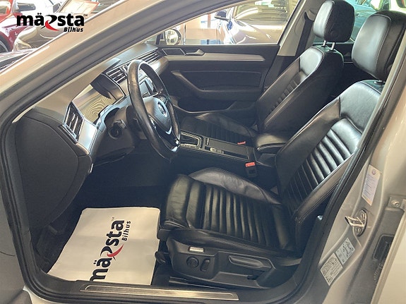 Volkswagen Passat 8 of 20