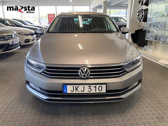 Volkswagen Passat 10 of 20