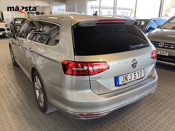 Volkswagen Passat 4 of 5