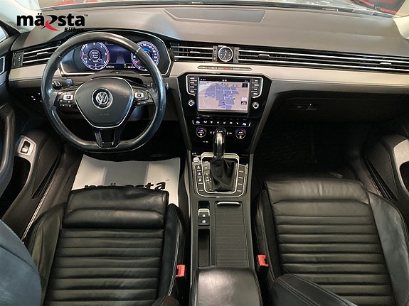 Volkswagen Passat 15 of 20