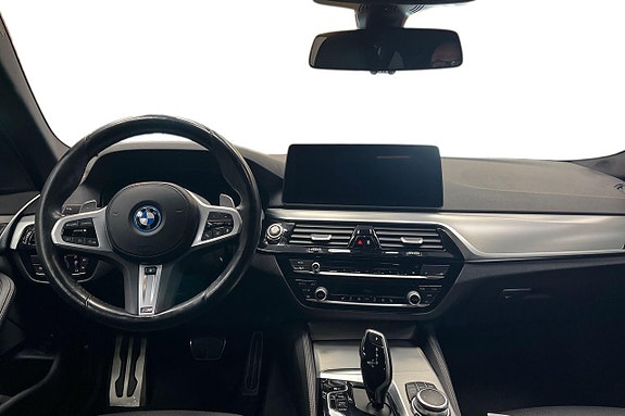 BMW 530e 10 of 11