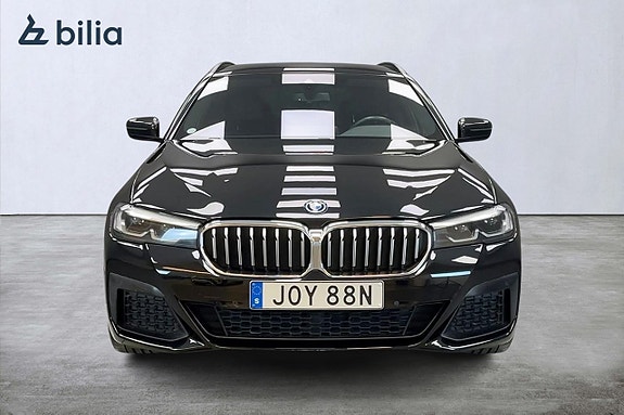 BMW 530e 8 of 11
