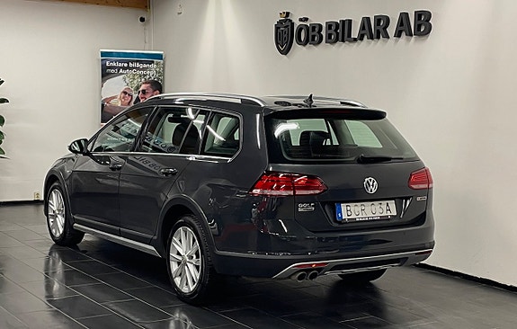 Volkswagen Golf Alltrack 3 of 14