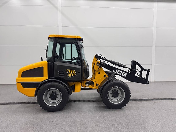 JCB 406 T4 Med nya  snödäck