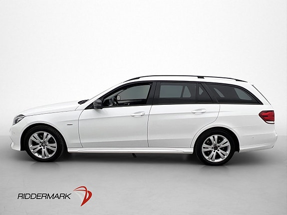 Mercedes-Benz E220 3 of 5