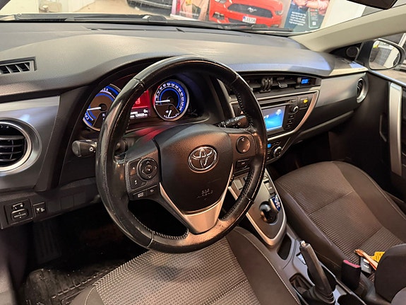 Toyota Auris 9 of 9