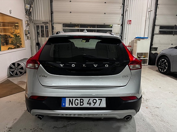 Volvo V40 Cross Country 22 of 22