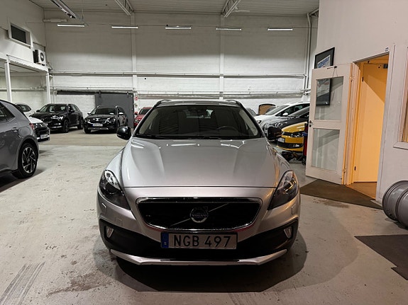Volvo V40 Cross Country 12 of 22