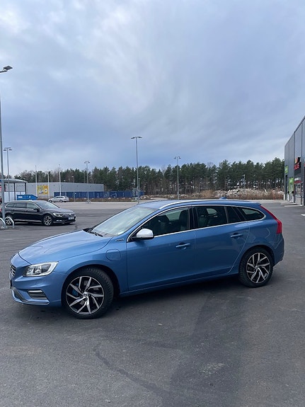 Volvo V60 3 of 5