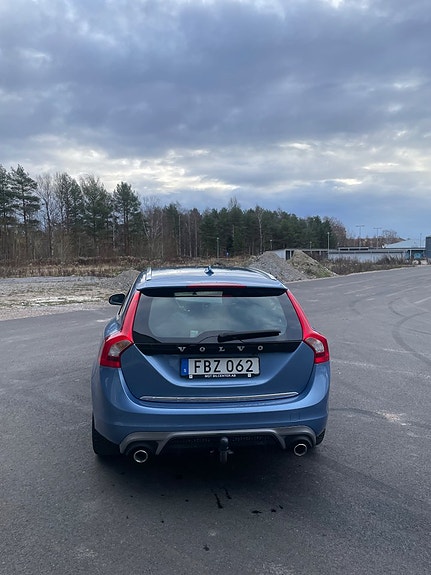 Volvo V60 12 of 14