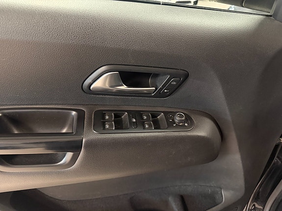 Volkswagen Amarok - 19