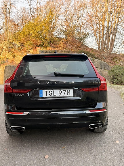 Volvo XC60 5 of 12