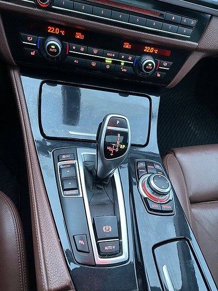 BMW 520 11 of 13