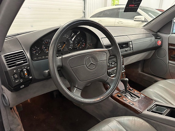 Mercedes-Benz SL300 13 of 22