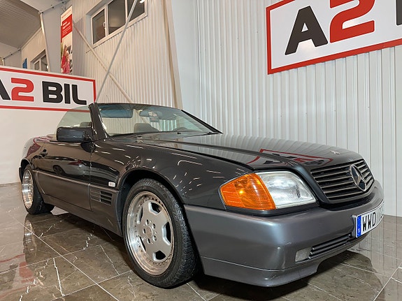 Mercedes-Benz SL300 20 of 22
