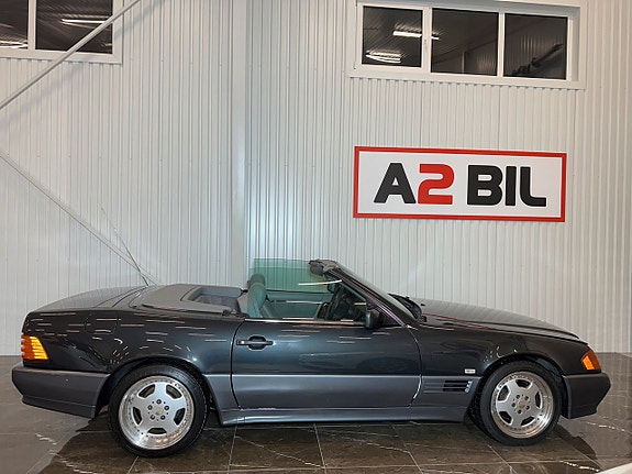 Mercedes-Benz SL300 22 of 22