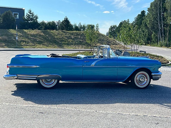 Pontiac Starchief 8 of 16