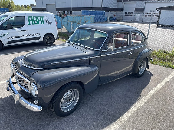 Volvo PV 2 of 5