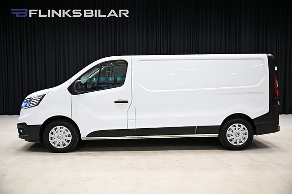 Renault Trafic 2 of 25