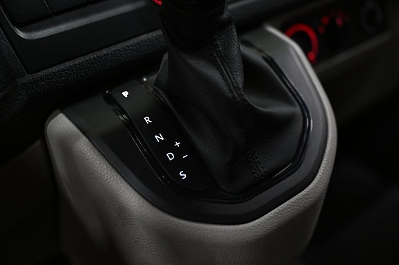 Volkswagen Transporter 14 of 30