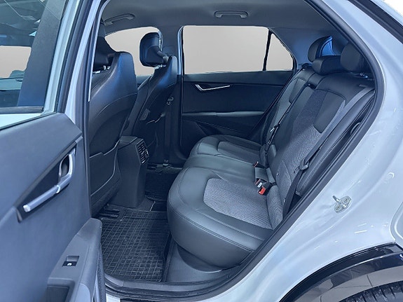 Kia Niro 9 of 14