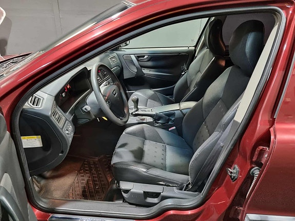 Volvo S60 6 of 16