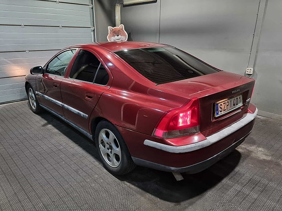 Volvo S60 3 of 5
