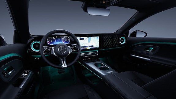 Mercedes-Benz CLA350 11 of 17