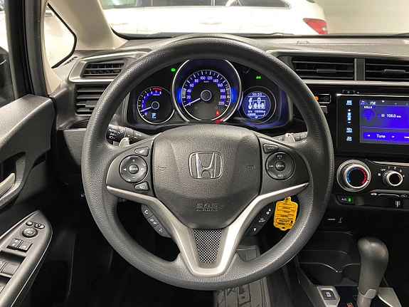 Honda Jazz 11 of 13