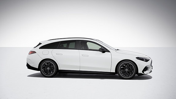 Mercedes-Benz CLA250+ 2 of 5