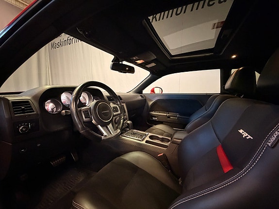 Dodge Challenger 5 of 5