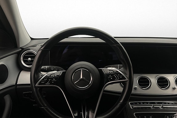 Mercedes-Benz E300 10 of 30