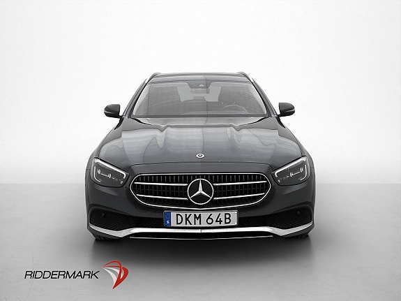 Mercedes-Benz E300 2 of 30