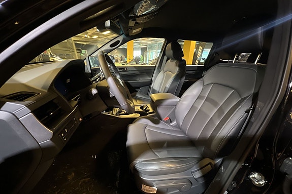 KGM Musso Grand 13 of 24