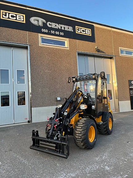 JCB 403 Plus Agri 2 of 5
