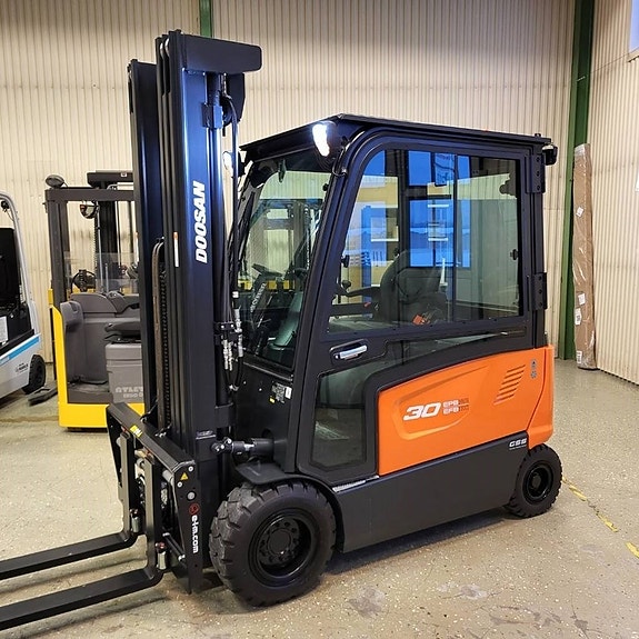Doosan B30X-7 PLUS 3000kg 5560mm HYR/KÖP
