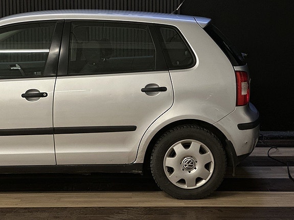 Volkswagen Polo 8 of 23
