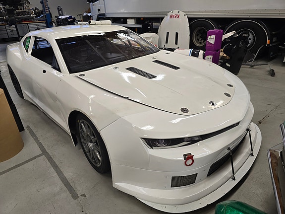 Chevrolet Camaro 3 of 5