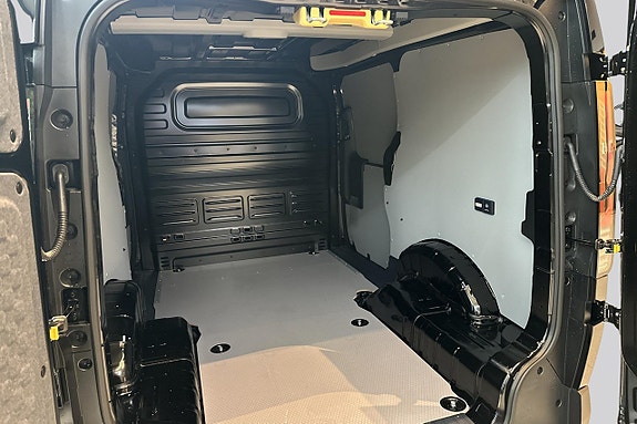 Kia PV5 12 of 30